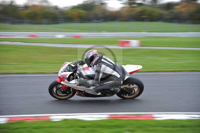 Motorcycle action photographs;Trackday digital images;event digital images;eventdigitalimages;no limits trackday;oulton park;oulton park circuit cheshire;oulton park photographs;peter wileman photography;trackday;trackday photos