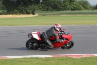 Motorcycle-action-photographs;Trackday-digital-images;event-digital-images;eventdigitalimages;no-limits-trackday;peter-wileman-photography;snetterton;snetterton-circuit-norfolk;snetterton-photographs;trackday;trackday-photos