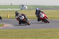 Motorcycle-action-photographs;Trackday-digital-images;event-digital-images;eventdigitalimages;no-limits-trackday;peter-wileman-photography;snetterton;snetterton-circuit-norfolk;snetterton-photographs;trackday;trackday-photos