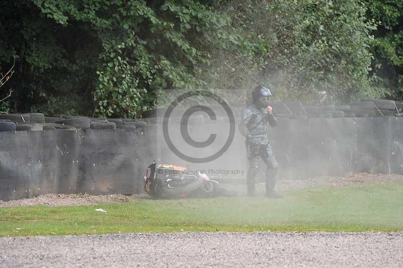 enduro digital images;event digital images;eventdigitalimages;no limits trackdays;oulton no limits trackday;oulton park cheshire;oulton trackday photographs;peter wileman photography;racing digital images;trackday digital images;trackday photos