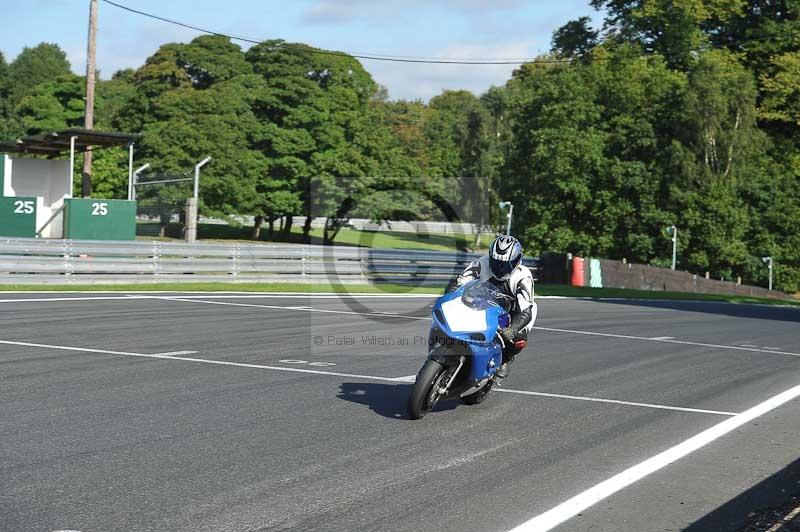 enduro digital images;event digital images;eventdigitalimages;no limits trackdays;oulton no limits trackday;oulton park cheshire;oulton trackday photographs;peter wileman photography;racing digital images;trackday digital images;trackday photos