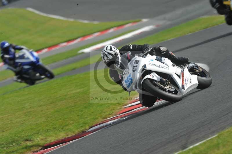 enduro digital images;event digital images;eventdigitalimages;no limits trackdays;oulton no limits trackday;oulton park cheshire;oulton trackday photographs;peter wileman photography;racing digital images;trackday digital images;trackday photos