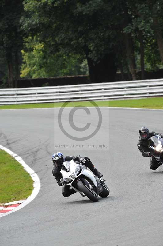 enduro digital images;event digital images;eventdigitalimages;no limits trackdays;oulton no limits trackday;oulton park cheshire;oulton trackday photographs;peter wileman photography;racing digital images;trackday digital images;trackday photos