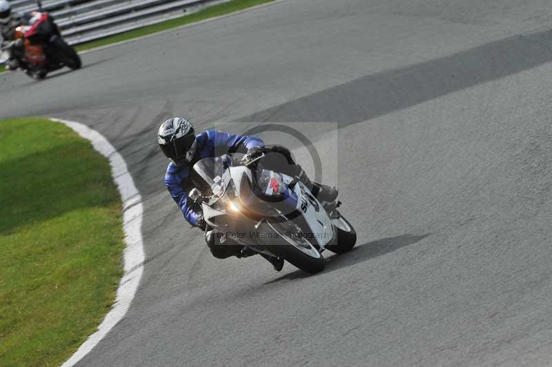 enduro digital images;event digital images;eventdigitalimages;no limits trackdays;oulton no limits trackday;oulton park cheshire;oulton trackday photographs;peter wileman photography;racing digital images;trackday digital images;trackday photos