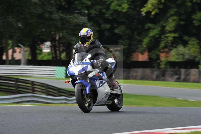 enduro digital images;event digital images;eventdigitalimages;no limits trackdays;oulton no limits trackday;oulton park cheshire;oulton trackday photographs;peter wileman photography;racing digital images;trackday digital images;trackday photos