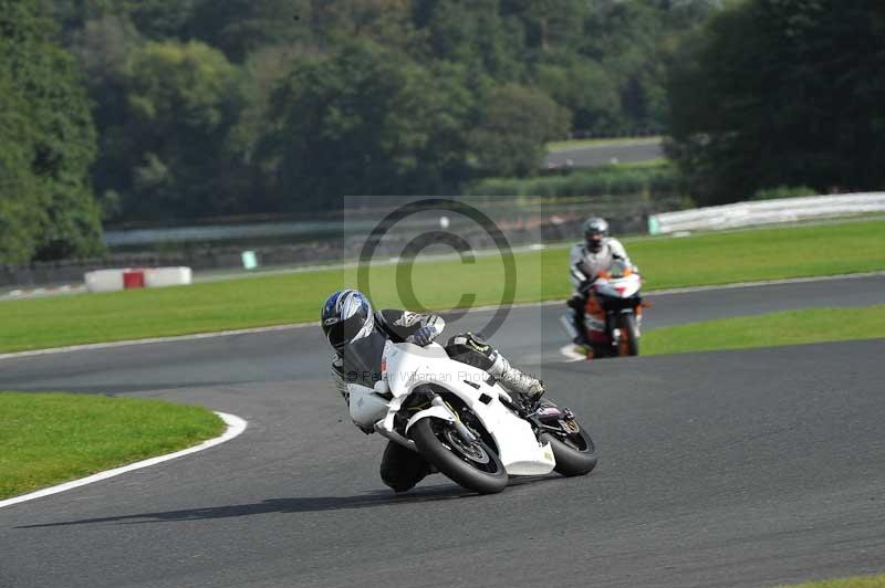 enduro digital images;event digital images;eventdigitalimages;no limits trackdays;oulton no limits trackday;oulton park cheshire;oulton trackday photographs;peter wileman photography;racing digital images;trackday digital images;trackday photos