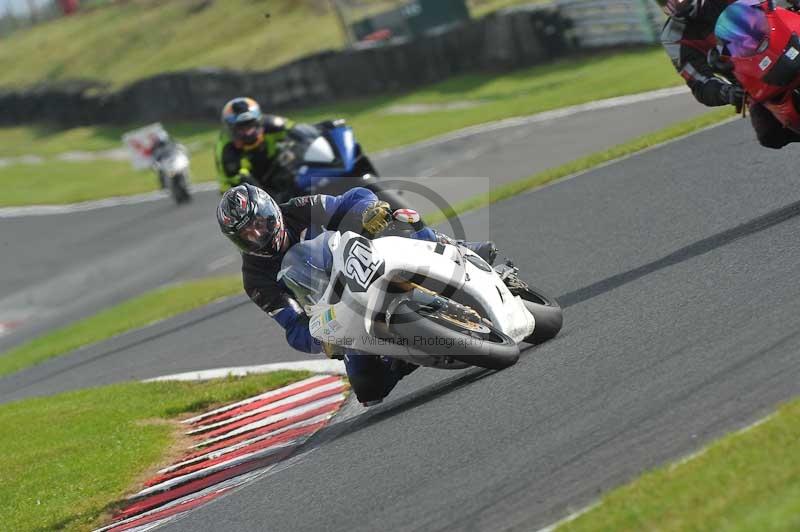 enduro digital images;event digital images;eventdigitalimages;no limits trackdays;oulton no limits trackday;oulton park cheshire;oulton trackday photographs;peter wileman photography;racing digital images;trackday digital images;trackday photos