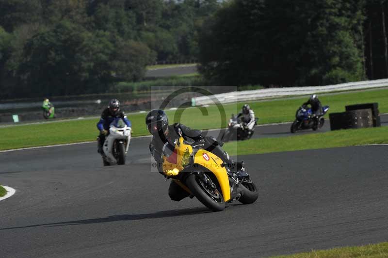 enduro digital images;event digital images;eventdigitalimages;no limits trackdays;oulton no limits trackday;oulton park cheshire;oulton trackday photographs;peter wileman photography;racing digital images;trackday digital images;trackday photos