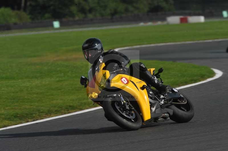 enduro digital images;event digital images;eventdigitalimages;no limits trackdays;oulton no limits trackday;oulton park cheshire;oulton trackday photographs;peter wileman photography;racing digital images;trackday digital images;trackday photos