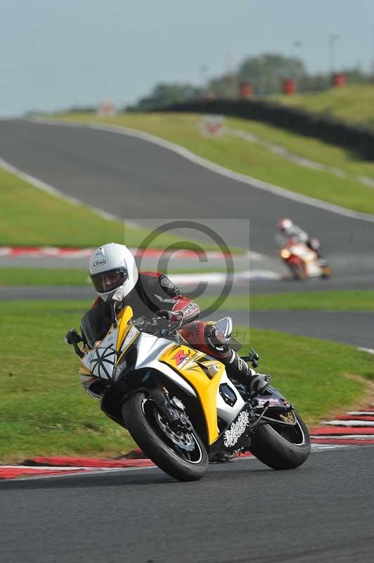 enduro digital images;event digital images;eventdigitalimages;no limits trackdays;oulton no limits trackday;oulton park cheshire;oulton trackday photographs;peter wileman photography;racing digital images;trackday digital images;trackday photos