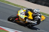 Motorcycle-action-photographs;event-digital-images;eventdigitalimages;no-limits-trackday;oulton-park;oulton-park-circuit-cheshire;oulton-park-photographs;peter-wileman-photography;trackday;trackday-digital-images;trackday-photos