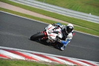 Motorcycle-action-photographs;event-digital-images;eventdigitalimages;no-limits-trackday;oulton-park;oulton-park-circuit-cheshire;oulton-park-photographs;peter-wileman-photography;trackday;trackday-digital-images;trackday-photos