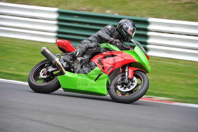 Motorcycle action photographs;Trackday digital images;cadwell;cadwell park photographs;event digital images;eventdigitalimages;motor racing louth lincolnshire;no limits trackdays;peter wileman photography;trackday;trackday photos