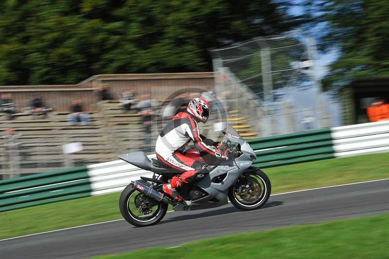 Motorcycle action photographs;Trackday digital images;cadwell;cadwell park photographs;event digital images;eventdigitalimages;motor racing louth lincolnshire;no limits trackdays;peter wileman photography;trackday;trackday photos