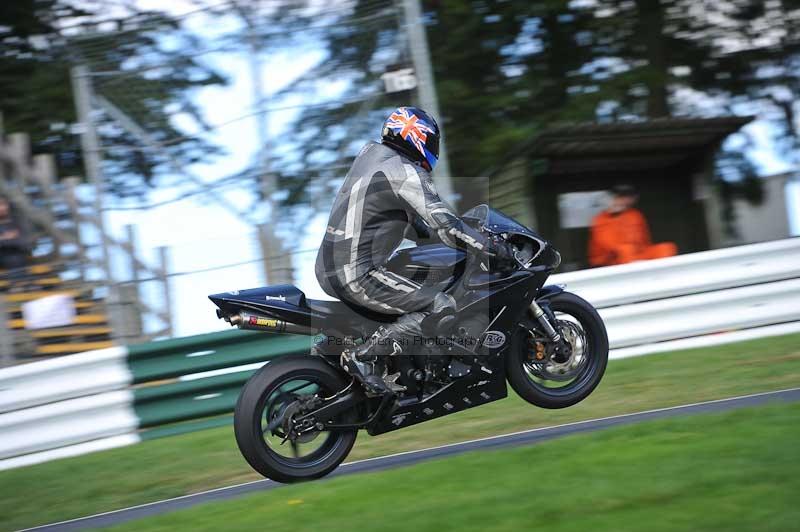 Motorcycle action photographs;Trackday digital images;cadwell;cadwell park photographs;event digital images;eventdigitalimages;motor racing louth lincolnshire;no limits trackdays;peter wileman photography;trackday;trackday photos