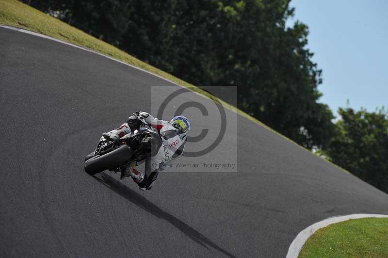 Motorcycle action photographs;Trackday digital images;cadwell;cadwell park photographs;event digital images;eventdigitalimages;motor racing louth lincolnshire;no limits trackdays;peter wileman photography;trackday;trackday photos