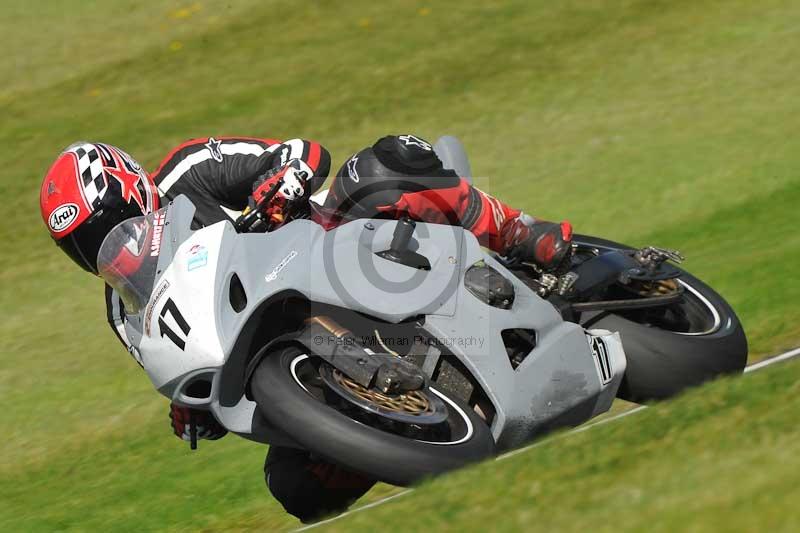 Motorcycle action photographs;Trackday digital images;cadwell;cadwell park photographs;event digital images;eventdigitalimages;motor racing louth lincolnshire;no limits trackdays;peter wileman photography;trackday;trackday photos