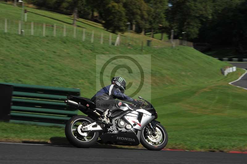 Motorcycle action photographs;Trackday digital images;cadwell;cadwell park photographs;event digital images;eventdigitalimages;motor racing louth lincolnshire;no limits trackdays;peter wileman photography;trackday;trackday photos