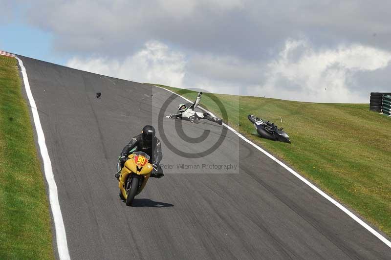 Motorcycle action photographs;Trackday digital images;cadwell;cadwell park photographs;event digital images;eventdigitalimages;motor racing louth lincolnshire;no limits trackdays;peter wileman photography;trackday;trackday photos