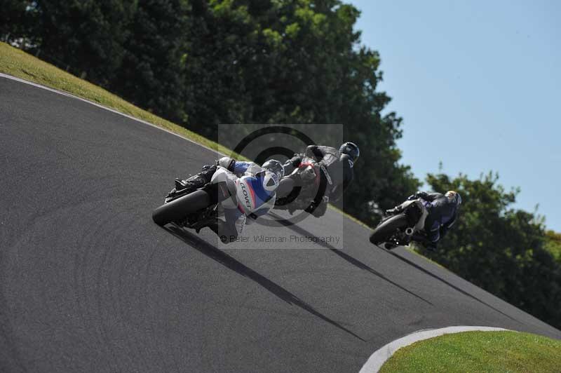 Motorcycle action photographs;Trackday digital images;cadwell;cadwell park photographs;event digital images;eventdigitalimages;motor racing louth lincolnshire;no limits trackdays;peter wileman photography;trackday;trackday photos