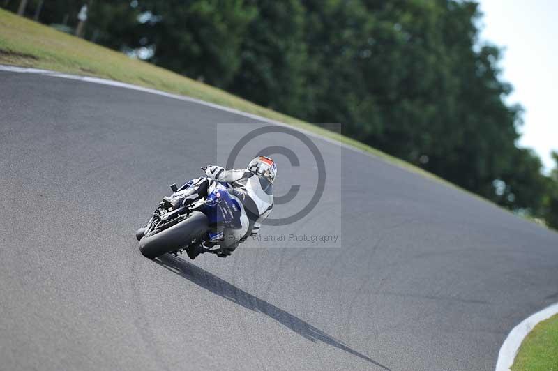 Motorcycle action photographs;Trackday digital images;cadwell;cadwell park photographs;event digital images;eventdigitalimages;motor racing louth lincolnshire;no limits trackdays;peter wileman photography;trackday;trackday photos