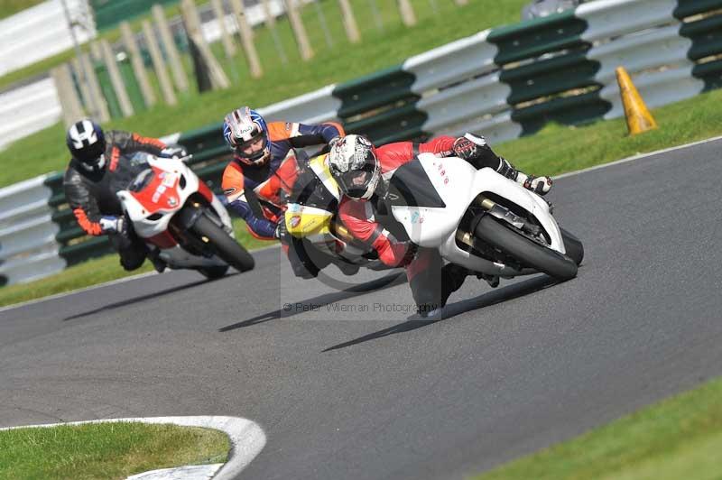 Motorcycle action photographs;Trackday digital images;cadwell;cadwell park photographs;event digital images;eventdigitalimages;motor racing louth lincolnshire;no limits trackdays;peter wileman photography;trackday;trackday photos