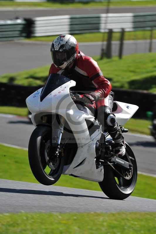 Motorcycle action photographs;Trackday digital images;cadwell;cadwell park photographs;event digital images;eventdigitalimages;motor racing louth lincolnshire;no limits trackdays;peter wileman photography;trackday;trackday photos