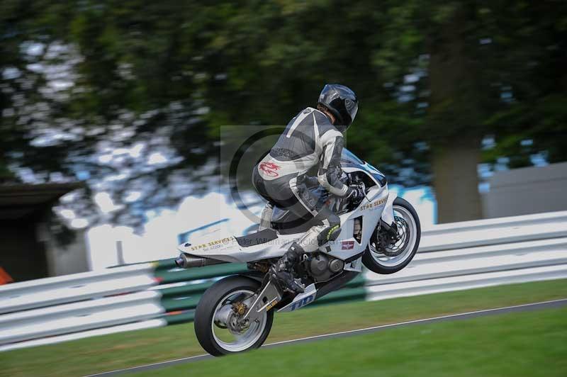 Motorcycle action photographs;Trackday digital images;cadwell;cadwell park photographs;event digital images;eventdigitalimages;motor racing louth lincolnshire;no limits trackdays;peter wileman photography;trackday;trackday photos