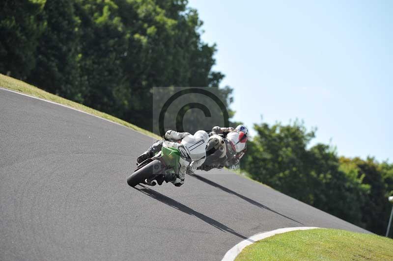 Motorcycle action photographs;Trackday digital images;cadwell;cadwell park photographs;event digital images;eventdigitalimages;motor racing louth lincolnshire;no limits trackdays;peter wileman photography;trackday;trackday photos