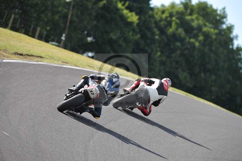 Motorcycle action photographs;Trackday digital images;cadwell;cadwell park photographs;event digital images;eventdigitalimages;motor racing louth lincolnshire;no limits trackdays;peter wileman photography;trackday;trackday photos