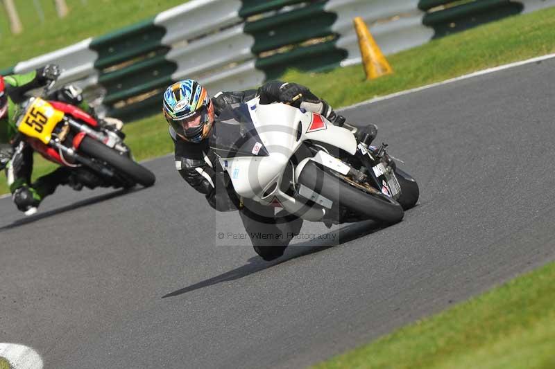 Motorcycle action photographs;Trackday digital images;cadwell;cadwell park photographs;event digital images;eventdigitalimages;motor racing louth lincolnshire;no limits trackdays;peter wileman photography;trackday;trackday photos