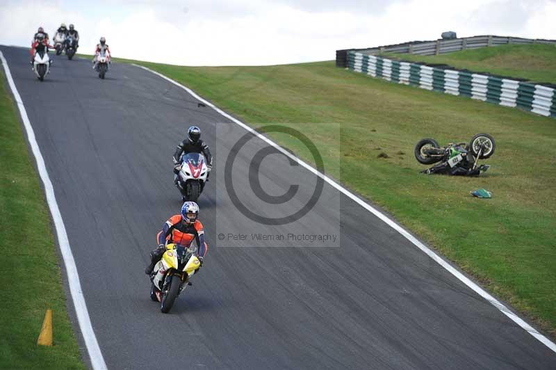 Motorcycle action photographs;Trackday digital images;cadwell;cadwell park photographs;event digital images;eventdigitalimages;motor racing louth lincolnshire;no limits trackdays;peter wileman photography;trackday;trackday photos