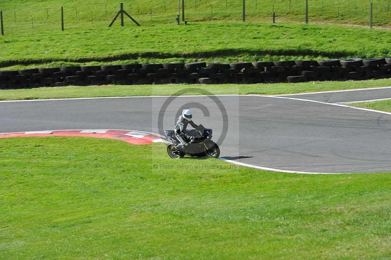 Motorcycle action photographs;Trackday digital images;cadwell;cadwell park photographs;event digital images;eventdigitalimages;motor racing louth lincolnshire;no limits trackdays;peter wileman photography;trackday;trackday photos