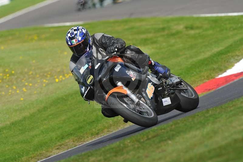 Motorcycle action photographs;Trackday digital images;cadwell;cadwell park photographs;event digital images;eventdigitalimages;motor racing louth lincolnshire;no limits trackdays;peter wileman photography;trackday;trackday photos