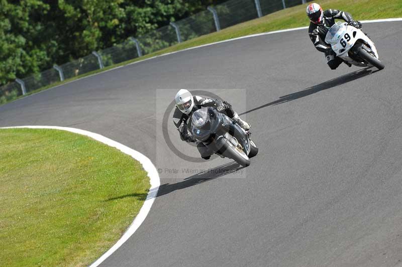 Motorcycle action photographs;Trackday digital images;cadwell;cadwell park photographs;event digital images;eventdigitalimages;motor racing louth lincolnshire;no limits trackdays;peter wileman photography;trackday;trackday photos