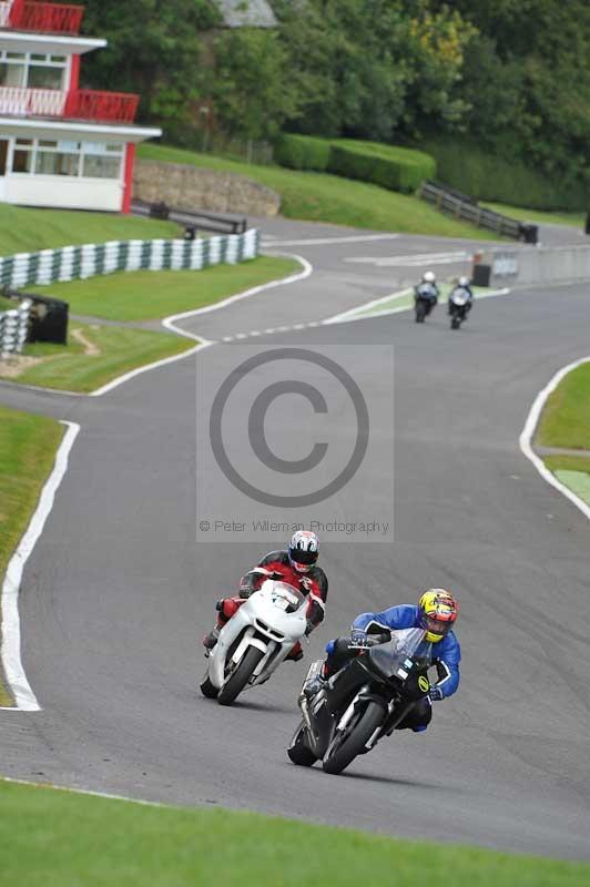 Motorcycle action photographs;Trackday digital images;cadwell;cadwell park photographs;event digital images;eventdigitalimages;motor racing louth lincolnshire;no limits trackdays;peter wileman photography;trackday;trackday photos