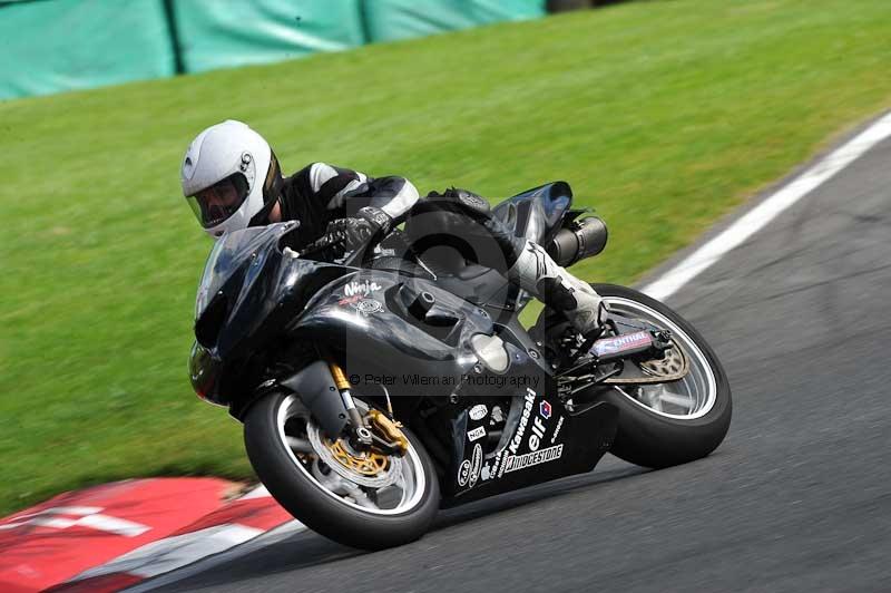 Motorcycle action photographs;Trackday digital images;cadwell;cadwell park photographs;event digital images;eventdigitalimages;motor racing louth lincolnshire;no limits trackdays;peter wileman photography;trackday;trackday photos