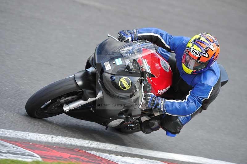 Motorcycle action photographs;Trackday digital images;cadwell;cadwell park photographs;event digital images;eventdigitalimages;motor racing louth lincolnshire;no limits trackdays;peter wileman photography;trackday;trackday photos