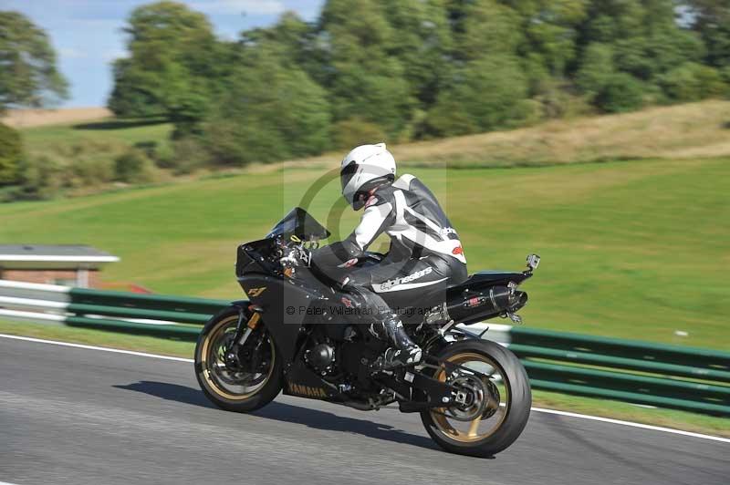 Motorcycle action photographs;Trackday digital images;cadwell;cadwell park photographs;event digital images;eventdigitalimages;motor racing louth lincolnshire;no limits trackdays;peter wileman photography;trackday;trackday photos