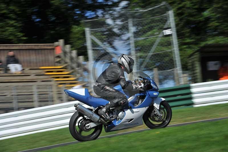 Motorcycle action photographs;Trackday digital images;cadwell;cadwell park photographs;event digital images;eventdigitalimages;motor racing louth lincolnshire;no limits trackdays;peter wileman photography;trackday;trackday photos