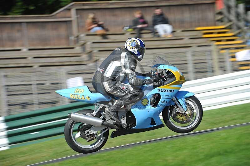 Motorcycle action photographs;Trackday digital images;cadwell;cadwell park photographs;event digital images;eventdigitalimages;motor racing louth lincolnshire;no limits trackdays;peter wileman photography;trackday;trackday photos