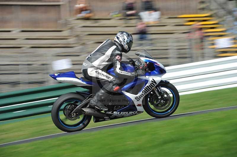 Motorcycle action photographs;Trackday digital images;cadwell;cadwell park photographs;event digital images;eventdigitalimages;motor racing louth lincolnshire;no limits trackdays;peter wileman photography;trackday;trackday photos