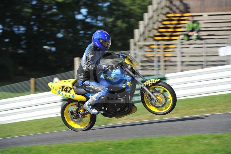 Motorcycle action photographs;Trackday digital images;cadwell;cadwell park photographs;event digital images;eventdigitalimages;motor racing louth lincolnshire;no limits trackdays;peter wileman photography;trackday;trackday photos