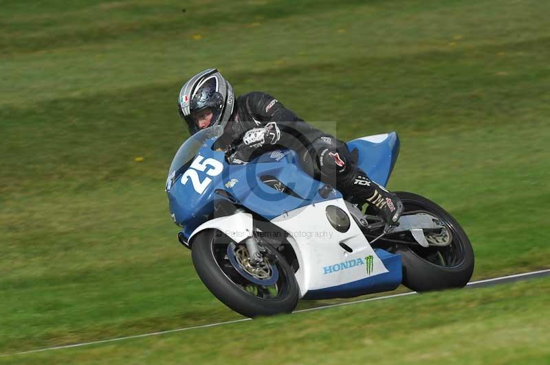 Motorcycle action photographs;Trackday digital images;cadwell;cadwell park photographs;event digital images;eventdigitalimages;motor racing louth lincolnshire;no limits trackdays;peter wileman photography;trackday;trackday photos