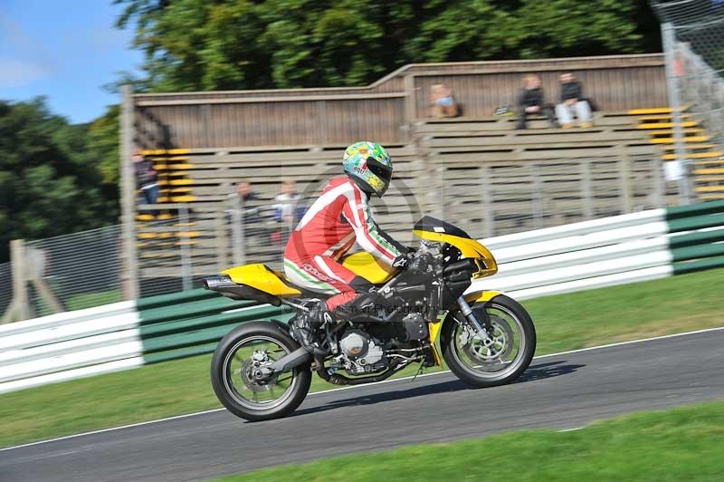 Motorcycle action photographs;Trackday digital images;cadwell;cadwell park photographs;event digital images;eventdigitalimages;motor racing louth lincolnshire;no limits trackdays;peter wileman photography;trackday;trackday photos