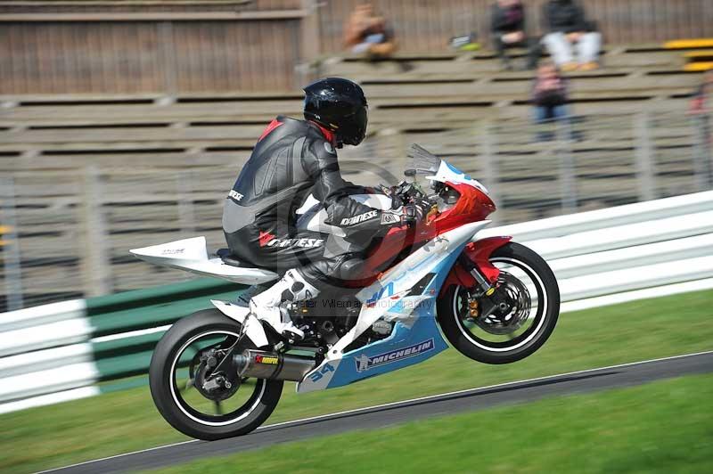 Motorcycle action photographs;Trackday digital images;cadwell;cadwell park photographs;event digital images;eventdigitalimages;motor racing louth lincolnshire;no limits trackdays;peter wileman photography;trackday;trackday photos