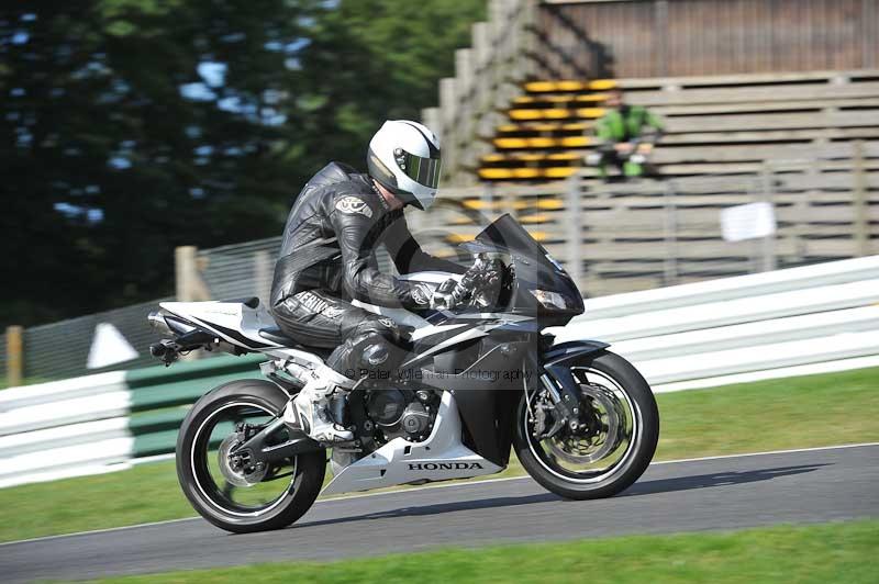 Motorcycle action photographs;Trackday digital images;cadwell;cadwell park photographs;event digital images;eventdigitalimages;motor racing louth lincolnshire;no limits trackdays;peter wileman photography;trackday;trackday photos