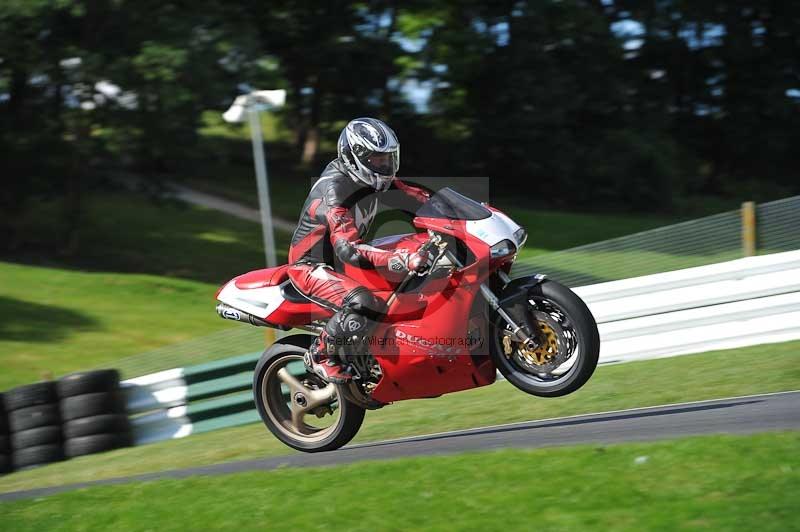 Motorcycle action photographs;Trackday digital images;cadwell;cadwell park photographs;event digital images;eventdigitalimages;motor racing louth lincolnshire;no limits trackdays;peter wileman photography;trackday;trackday photos