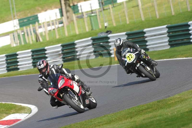 Motorcycle action photographs;Trackday digital images;cadwell;cadwell park photographs;event digital images;eventdigitalimages;motor racing louth lincolnshire;no limits trackdays;peter wileman photography;trackday;trackday photos