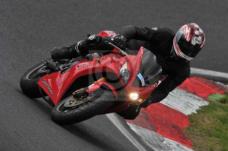 Motorcycle action photographs;Trackday digital images;cadwell;cadwell park photographs;event digital images;eventdigitalimages;motor racing louth lincolnshire;no limits trackdays;peter wileman photography;trackday;trackday photos